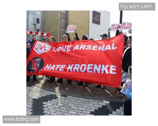 盘点当今足坛炙手可热的世界级足球球星风采与荣耀之路